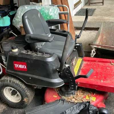 Sale Photo Thumbnail #3: Runs, might need new battery?