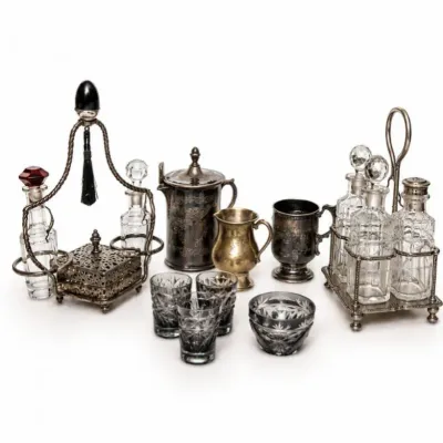 149 vintagesilverplate crystalvanitybarwarecollection