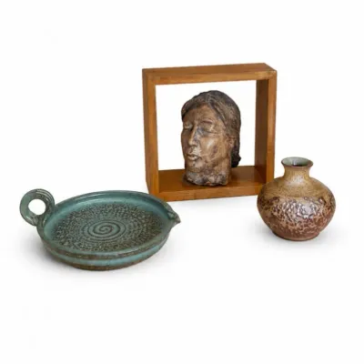 61 signedstudiopotteryarttriosculpturevasedishset