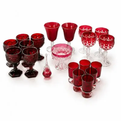 29 vintagerubyredartglassstemware decorcollection