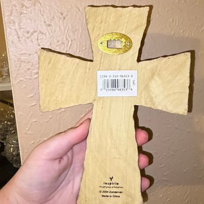 Sale Photo Thumbnail #574: Inspirio Zondervan 'Love Is Patient' Scripture Cross