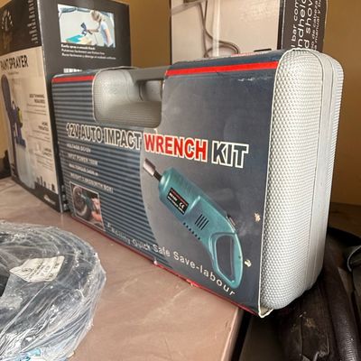 Sale Photo Thumbnail #417: 12V Auto Impact Wrench Kit