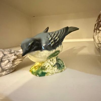 Sale Photo Thumbnail #332: Beswick Nuthatch Figurine 2413