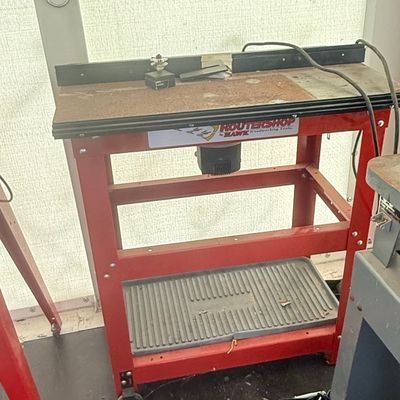 Sale Photo Thumbnail #108: Hawk RouterShop Woodworking Router Table