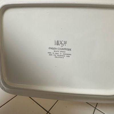 Sale Photo Thumbnail #84: Mikasa English Countryside Rectangular Baker