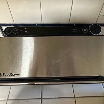 Sale Photo Thumbnail #46: FoodSaver V4400 Series Vacuum Sealer