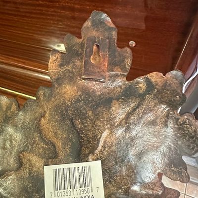 Sale Photo Thumbnail #564: Cast Iron Oak Leaf Wall Hook