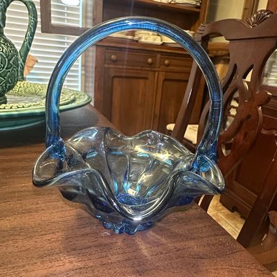 Sale Photo Thumbnail #276: Viking Glass Bluenique Cerulean Blue Glass Serving Bowl Basket