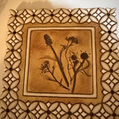 Sale Photo Thumbnail #489: Mid-Century Ceramic Botanical Tile Trivet with Geometric Border