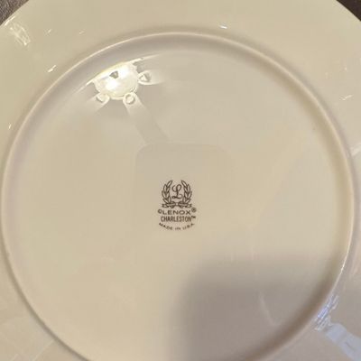 Sale Photo Thumbnail #651: Lenox Charleston Dinner Plate
