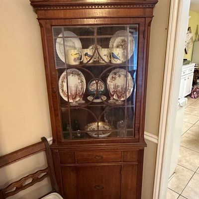Sale Photo Thumbnail #30: Georgian Style Flame Mahogany China Cabinet