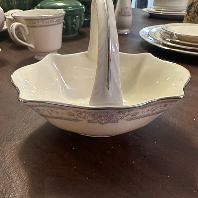 Sale Photo Thumbnail #205: Lenox Charleston Basket