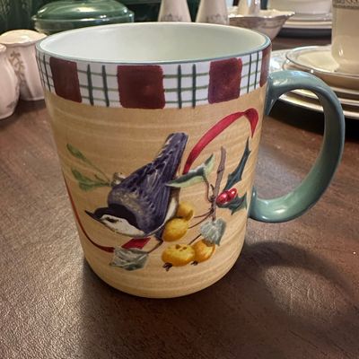 Lenox Winter Greetings Everyday Nuthatch Mug