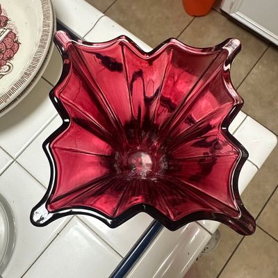 Sale Photo Thumbnail #142: Vera Wang for Wedgwood 'With Love' Ruby Vase