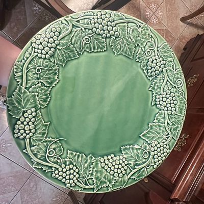 Sale Photo Thumbnail #161: Bordallo Pinheiro Grapevine Majolica Charger