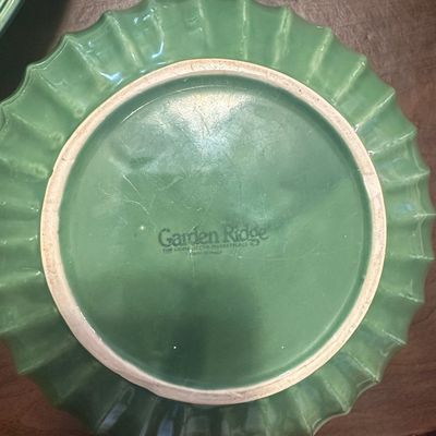 Sale Photo Thumbnail #472: Furio Green Leaf Pattern Mixing Bowl