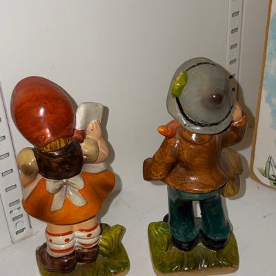 Sale Photo Thumbnail #107: Hummel Figurine Pair: Surprise (94/1)