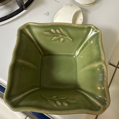 Arenito Portugal Olive Motif Square Stoneware Bowl