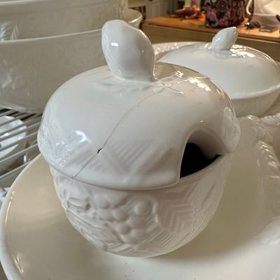 Pfaltzgraff Village White Sugar Bowl