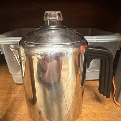 Sale Photo Thumbnail #317: Vintage Farberware 4-8 Cup Stovetop Coffee Percolator Model L7680