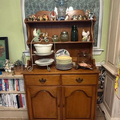 Sale Photo Thumbnail #58: Vintage Ethan Allen Maple Hutch and Buffet
