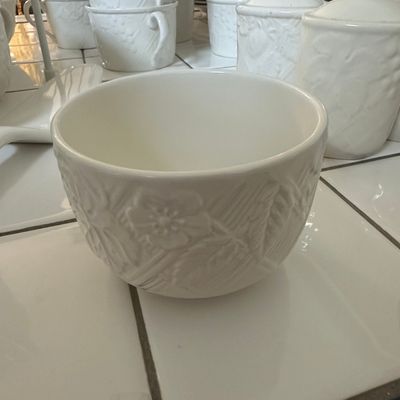 Mikasa English Countryside White Sugar Bowl