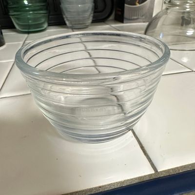 Sale Photo Thumbnail #529: Libbey Hoops Clear Horizontal Rings Glass Finger Bowls