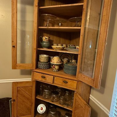 Sale Photo Thumbnail #19: Antique Pine Farmhouse Corner Cupboard