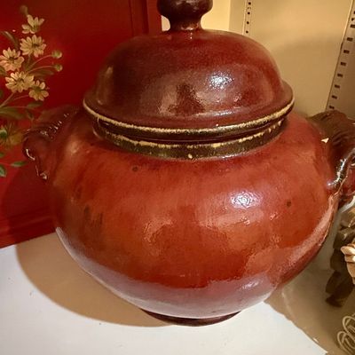Sale Photo Thumbnail #397: Vintage Hull Pottery Brown Drip Glaze Bean Pot with Lid