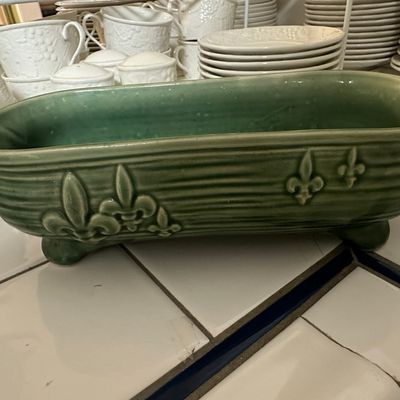 Sale Photo Thumbnail #361: Vintage McCoy Pottery Fleur-de-Lis Planter