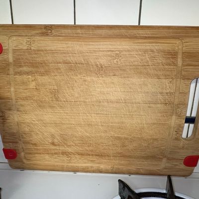 Sale Photo Thumbnail #523: Bamboo Cutting Board with Silicone Corners