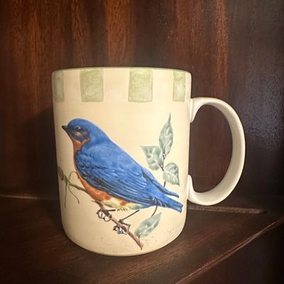 Sale Photo Thumbnail #680: Lenox Summer Greetings Eastern Bluebird Mug