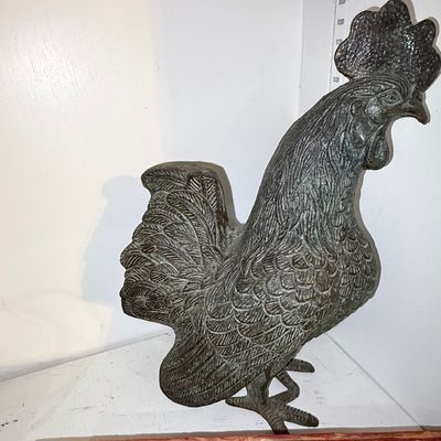 Sale Photo Thumbnail #165: Vintage Cast Iron Rooster Sculpture