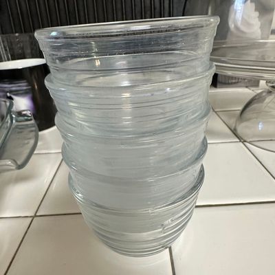 Sale Photo Thumbnail #531: Libbey Hoops Clear Horizontal Rings Glass Finger Bowls