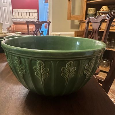 Sale Photo Thumbnail #473: Furio Green Leaf Pattern Mixing Bowl