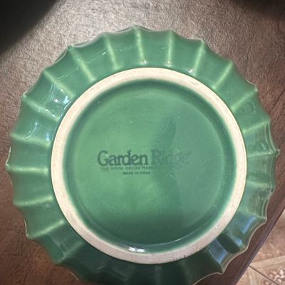 Garden Ridge Green Leaf Pattern Serving Bowl
