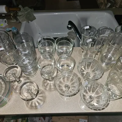 Sale Photo Thumbnail #14: Vintage Glass ware