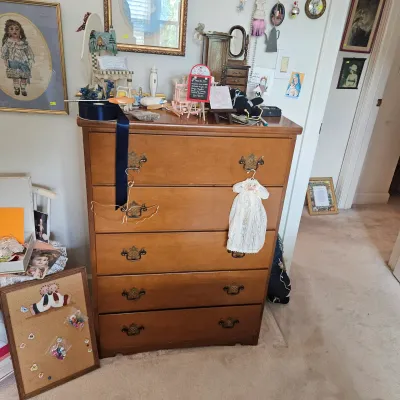 Sale Photo Thumbnail #19: Vintage Dresser