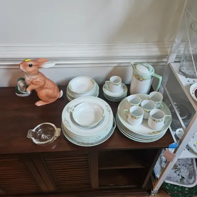 Sale Photo Thumbnail #5: Vintage China