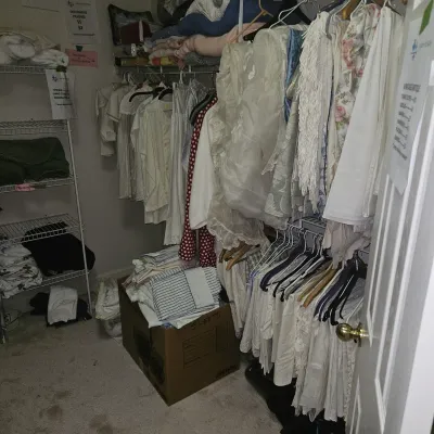 Tons of Vintage linens