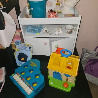 Sale Photo Thumbnail #12: Vintage Toys
