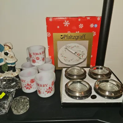 Vintage Tom & Jerry mugs and Silver rimmed coasters