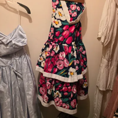Sale Photo Thumbnail #284