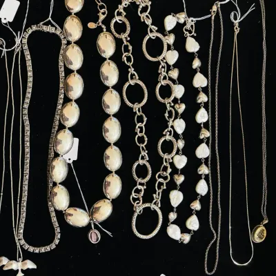 Sale Photo Thumbnail #38