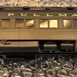 Vintage HO Scale Brass Pullman Heavyweight Sleeper Passenger Car – 12-Wheel Trucks