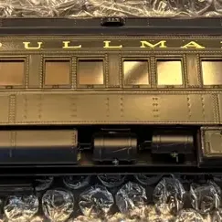 Vintage HO Scale Brass Pullman Heavyweight Sleeper Car – Black & Gold 11”