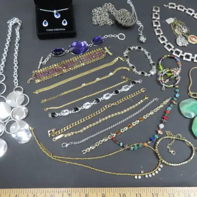 Sale Photo Thumbnail #362