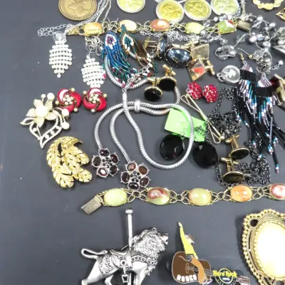 Sale Photo Thumbnail #326