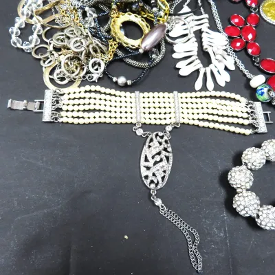Sale Photo Thumbnail #309