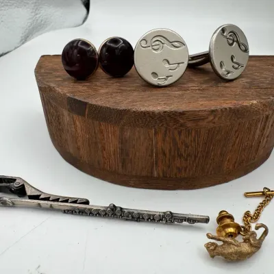 Men’s Cufflinks, Flute Shaped Tie Pin & Cougar Pin